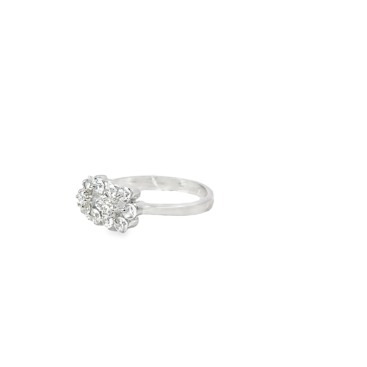 White Gold Multistone Ring with Round Brilliant Diamonds