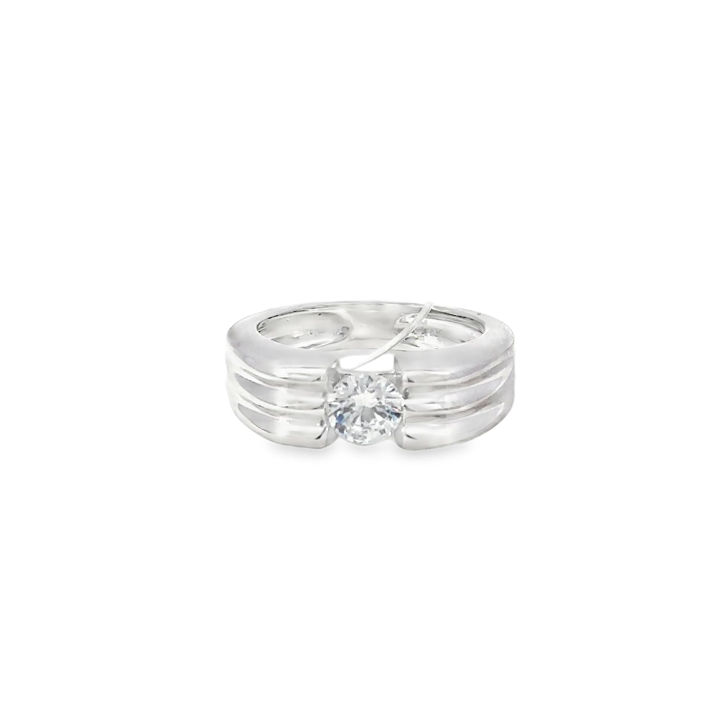 White Gold Solitaire Ring with Round Cut Diamond