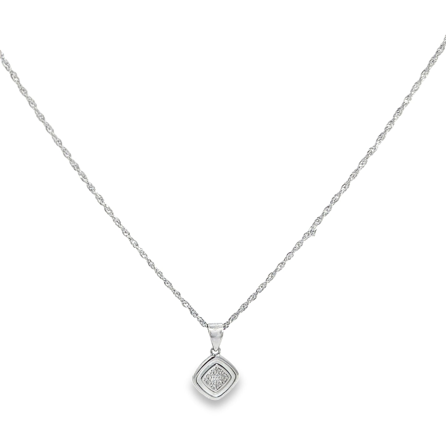 Sterling Silver Necklace with Round Cut Diamond