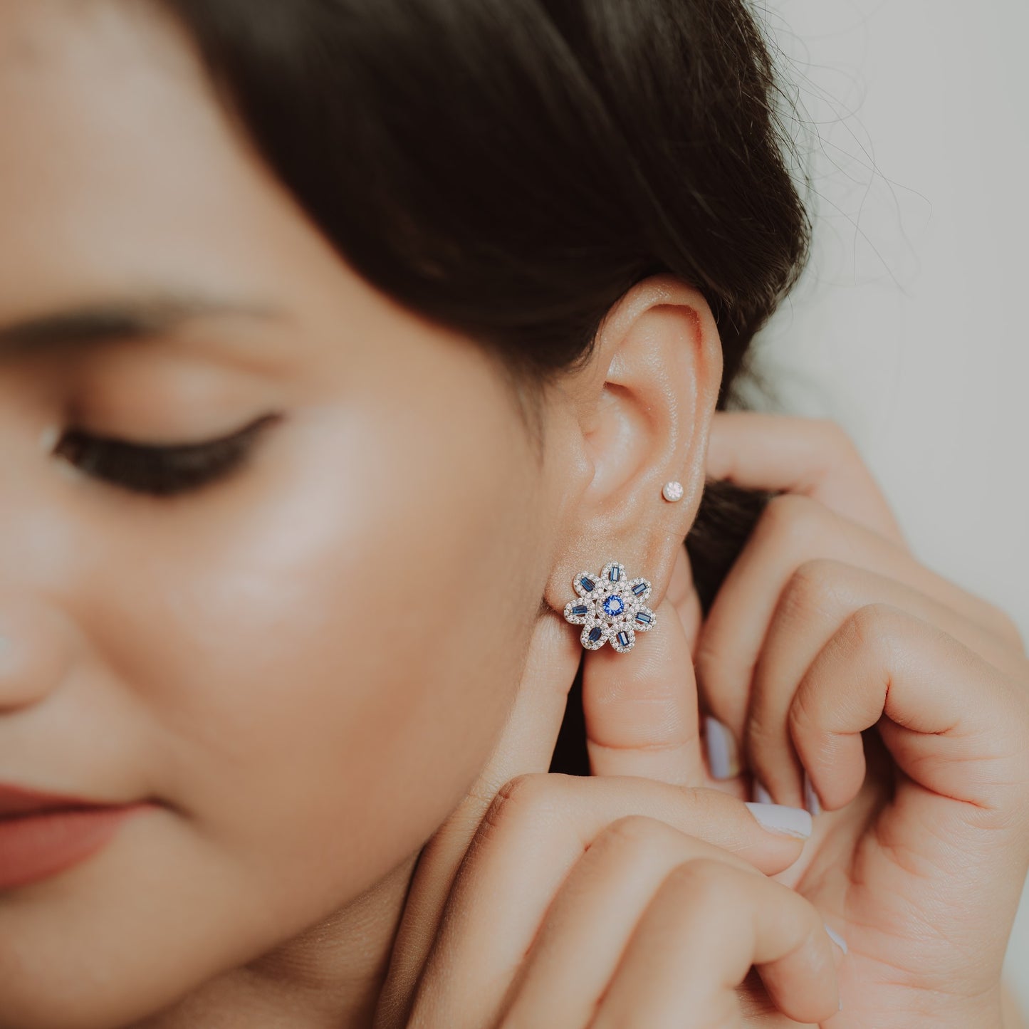 Silver Shimmer Flower Color Stone Earrings