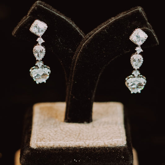 Diamond Heart Cascade Earrings with Zircon Sparkle