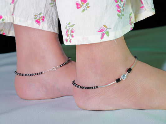 Noir Bead Anklet