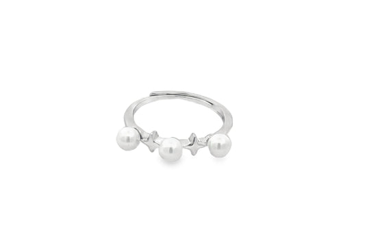 Elegant Silver Pearl Ring