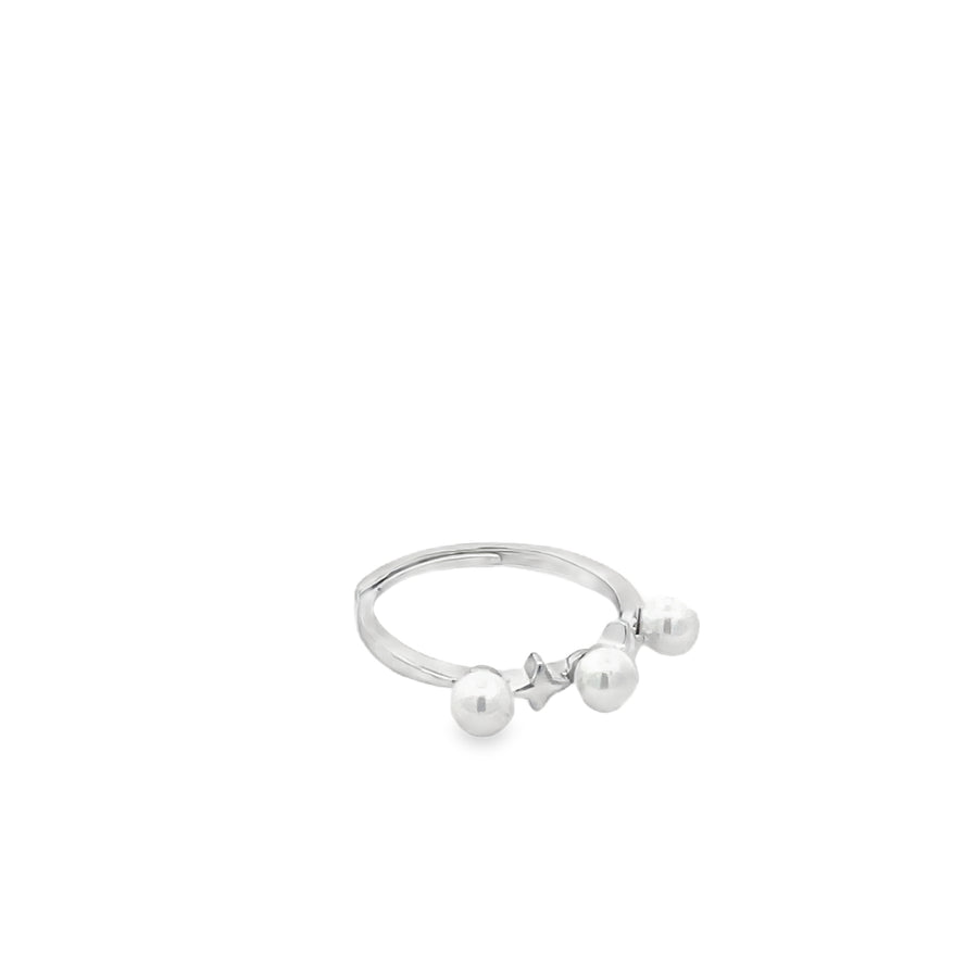 Elegant Silver Pearl Ring