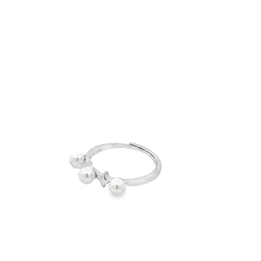 Elegant Silver Pearl Ring