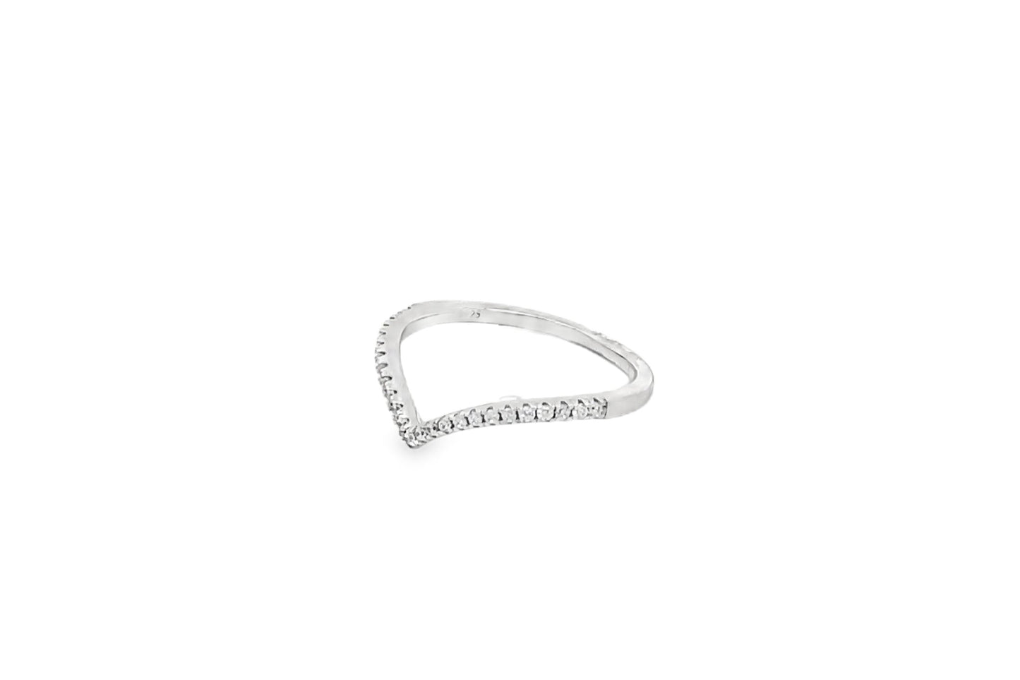 Elegant V-Shaped Silver Ring