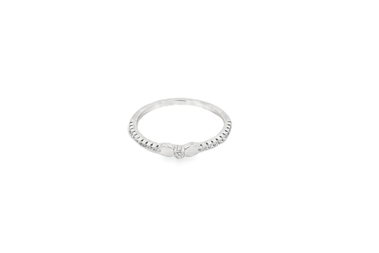 Elegant Silver Ring with Subtle Design