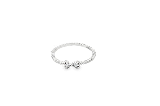 Elegant Silver Ring with Sparkling Accents