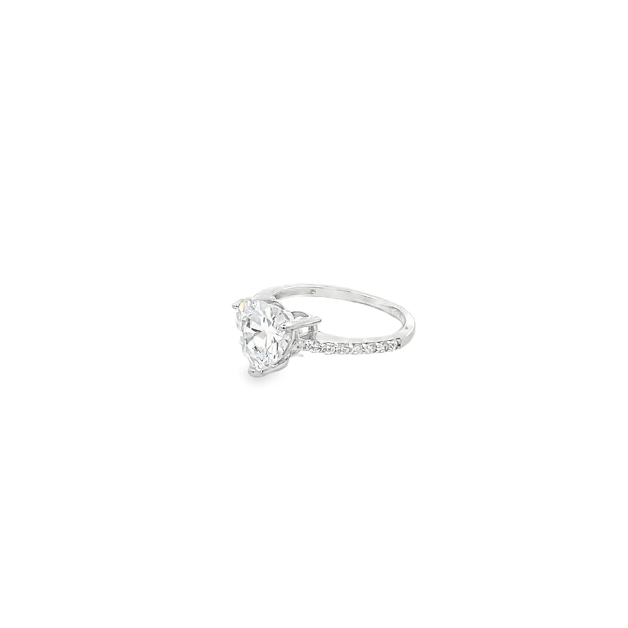 Elegant Heart-Shaped Ring