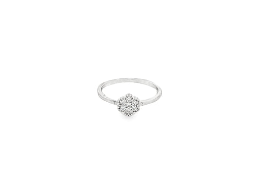 Elegant Silver Ring with Sparkling Detail