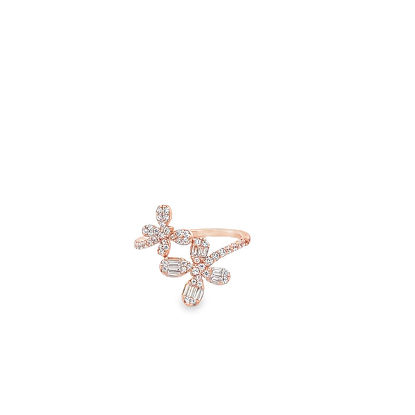Elegant Floral Design Ring