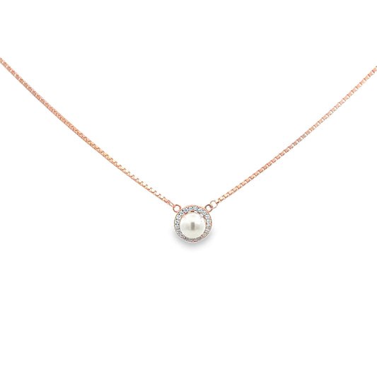 Elegant Pearl Pendant Necklace