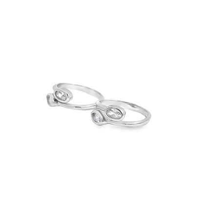 Elegant Silver Toe-Rings with Gemstones