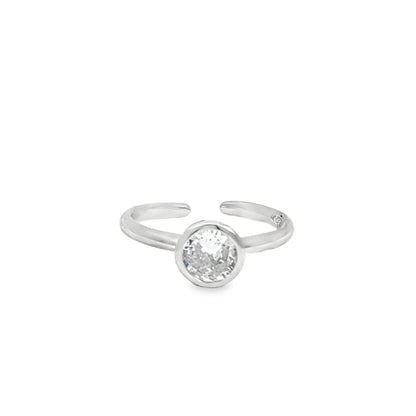 Elegant Silver Toe-Rings with Sparkling Stones