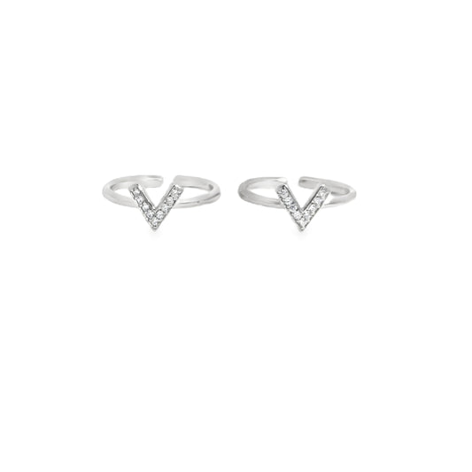 Stylish V-Shaped Silver Toe-Rings