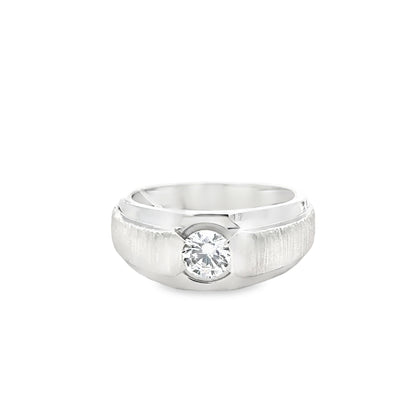 White Gold Solitaire Ring with Round Brilliant Diamond