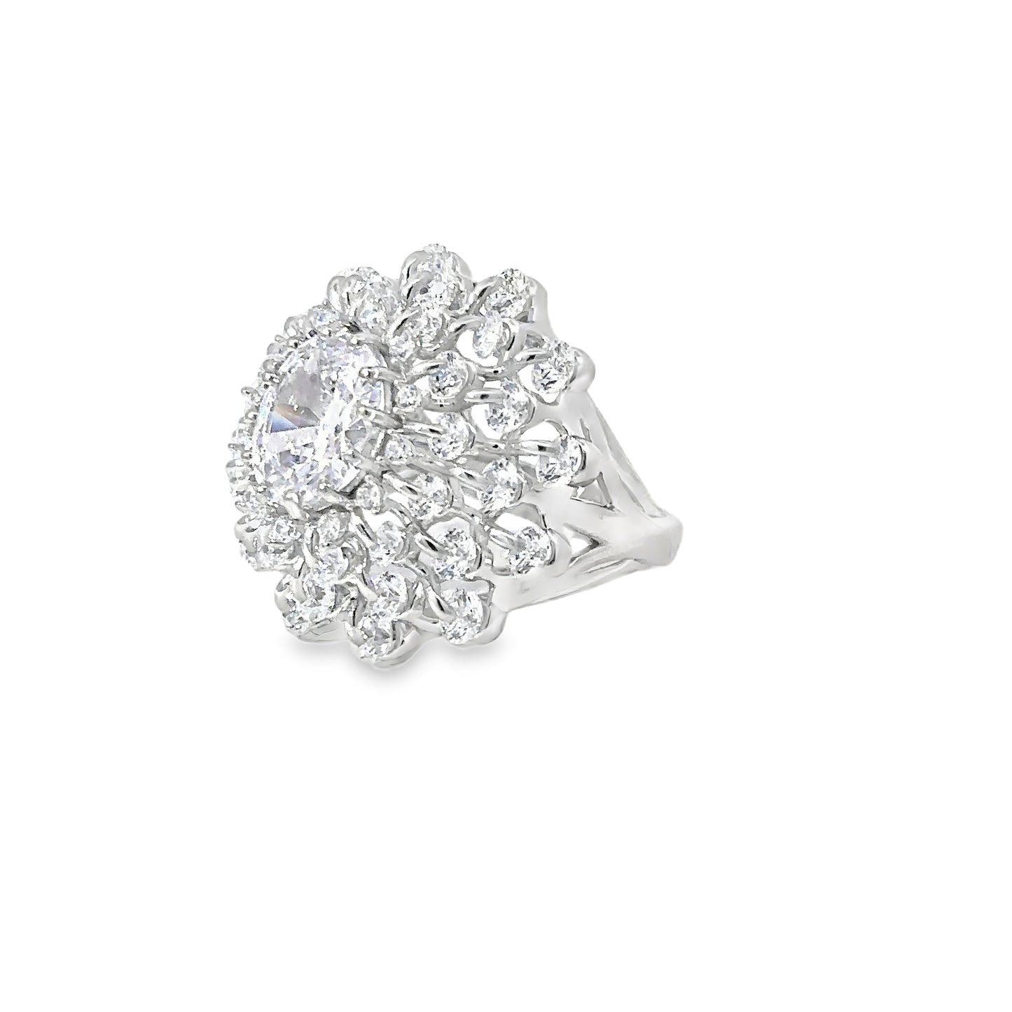 White Gold Cocktail Ring with Oval Diamond