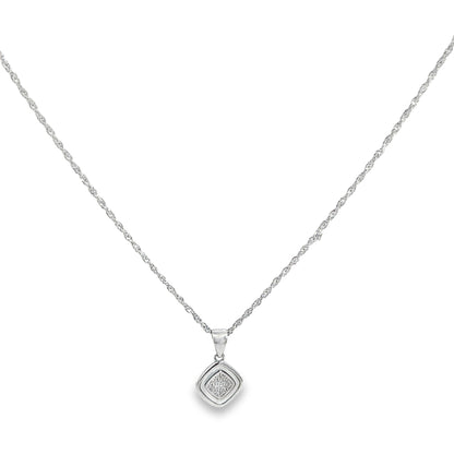 Sterling Silver Necklace with Round Cut Diamond