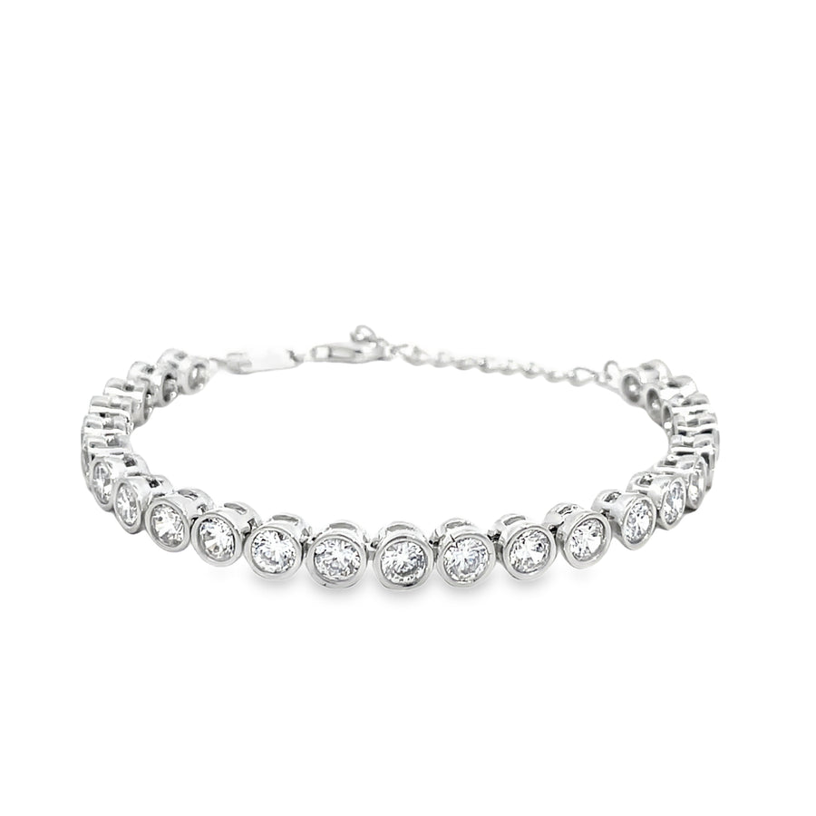Classic Brilliant Cut Diamond Tennis Bracelet in 18K White Gold