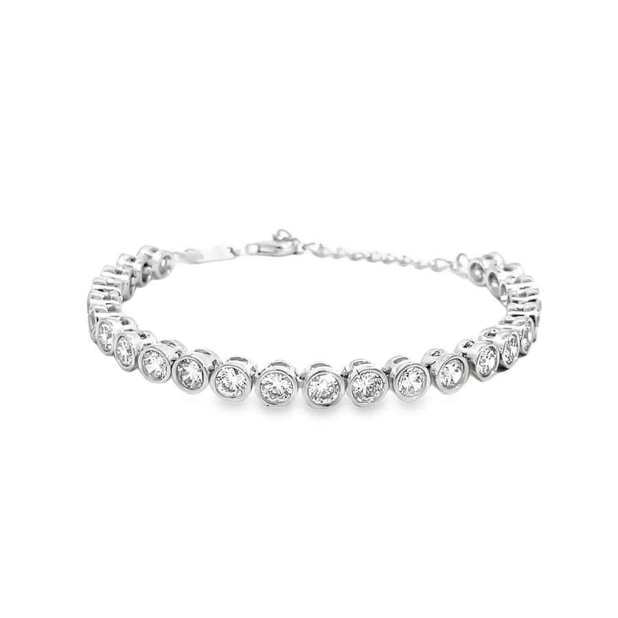 Classic Brilliant Cut Diamond Tennis Bracelet in 18K White Gold
