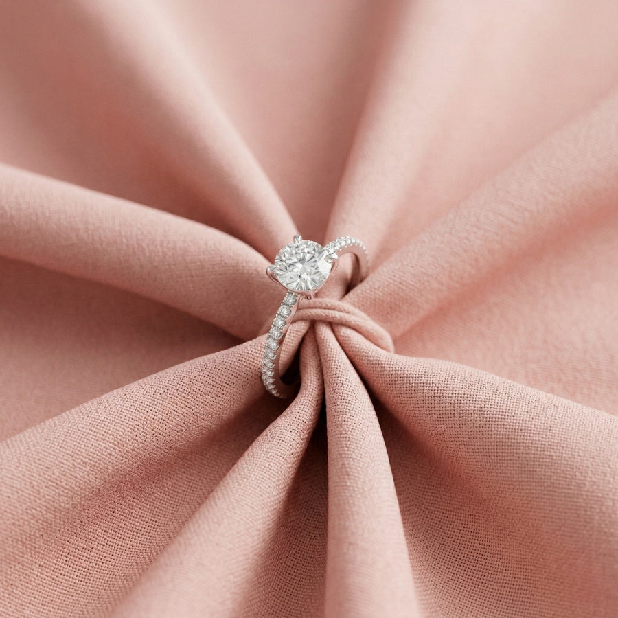 925 Sterling Silver Round Solitaire Ring with Pavé Band