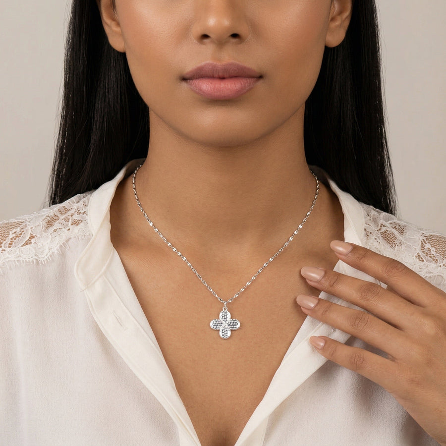 925 Silver Clover Pendant Necklace – Textured Floral Charm Minimalist Jewelry