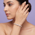 The Contemporary Etched Oval Silver Kada