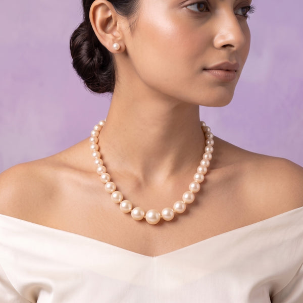 Graduated Freshwater White Pearl Necklace