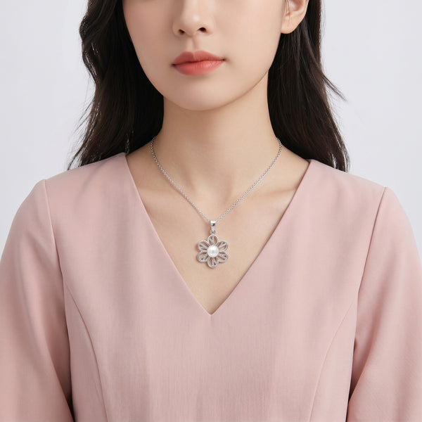 925 Sterling Silver Flower Pearl Pendant – Elegant Floral Pearl Charm
