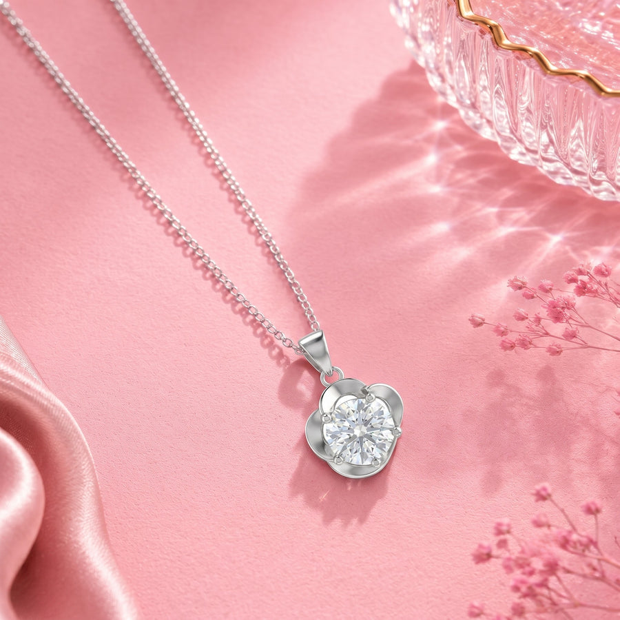 925 Sterling Silver Blooming Petals Round Cubic Zirconia Pendant