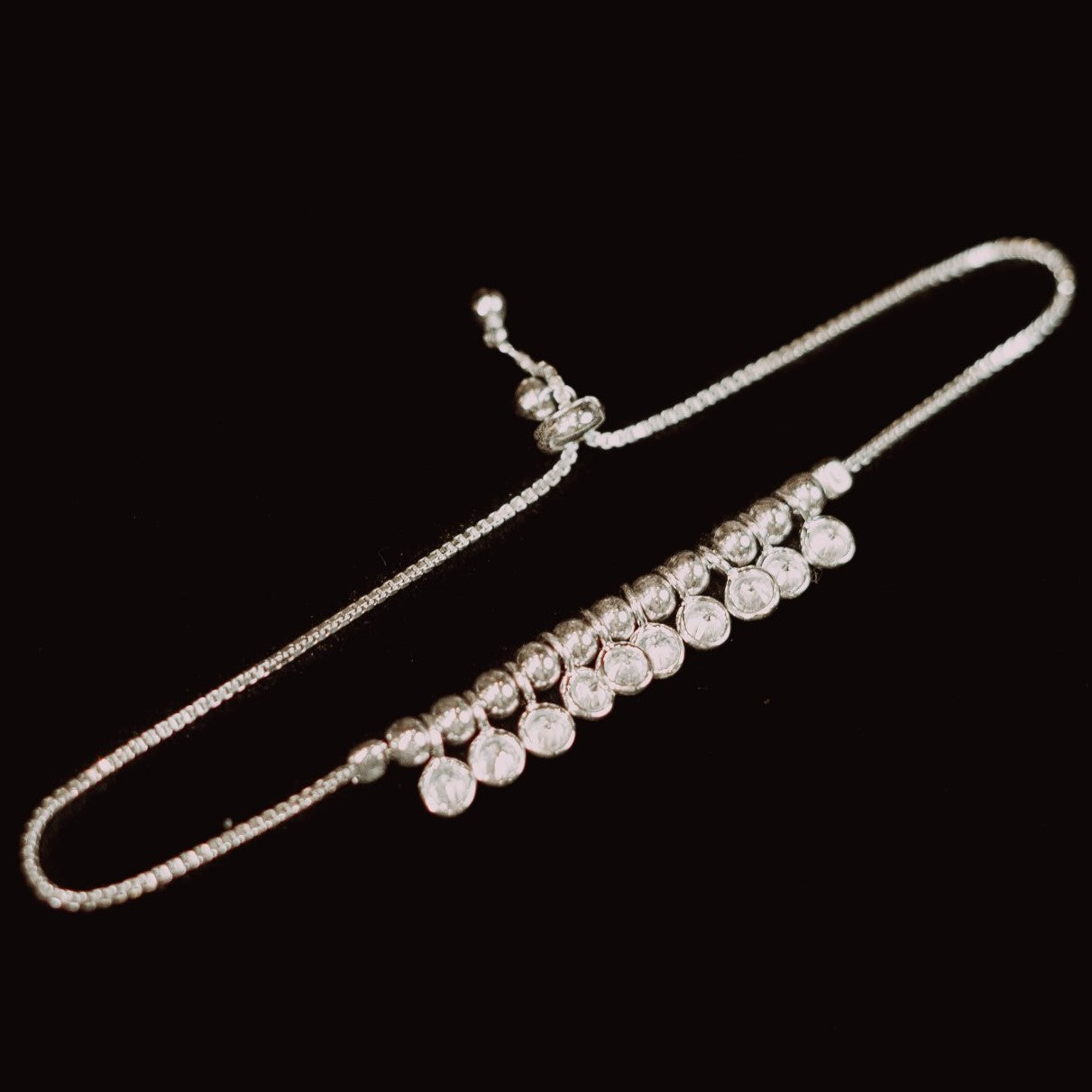 Dangling Circle Zircon Bracelet.