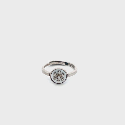 Elegant Silver Floral Ring