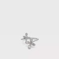 Elegant Floral Design Ring